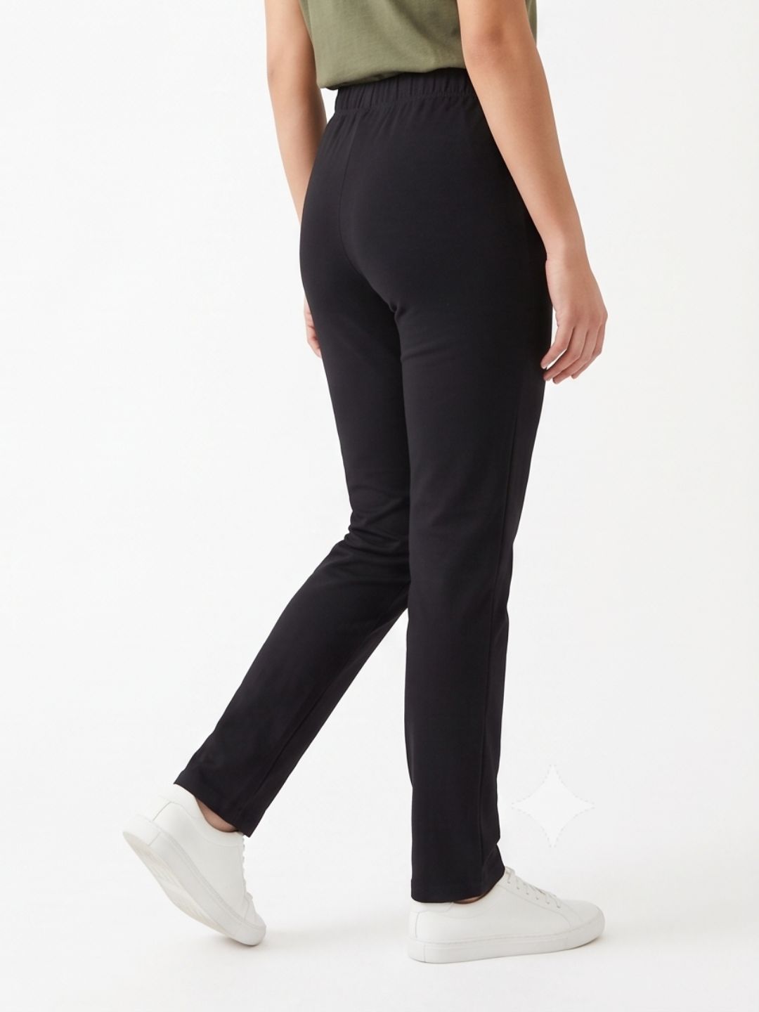 THE SEAMLESS EASE LOOSE FIT LEGGING