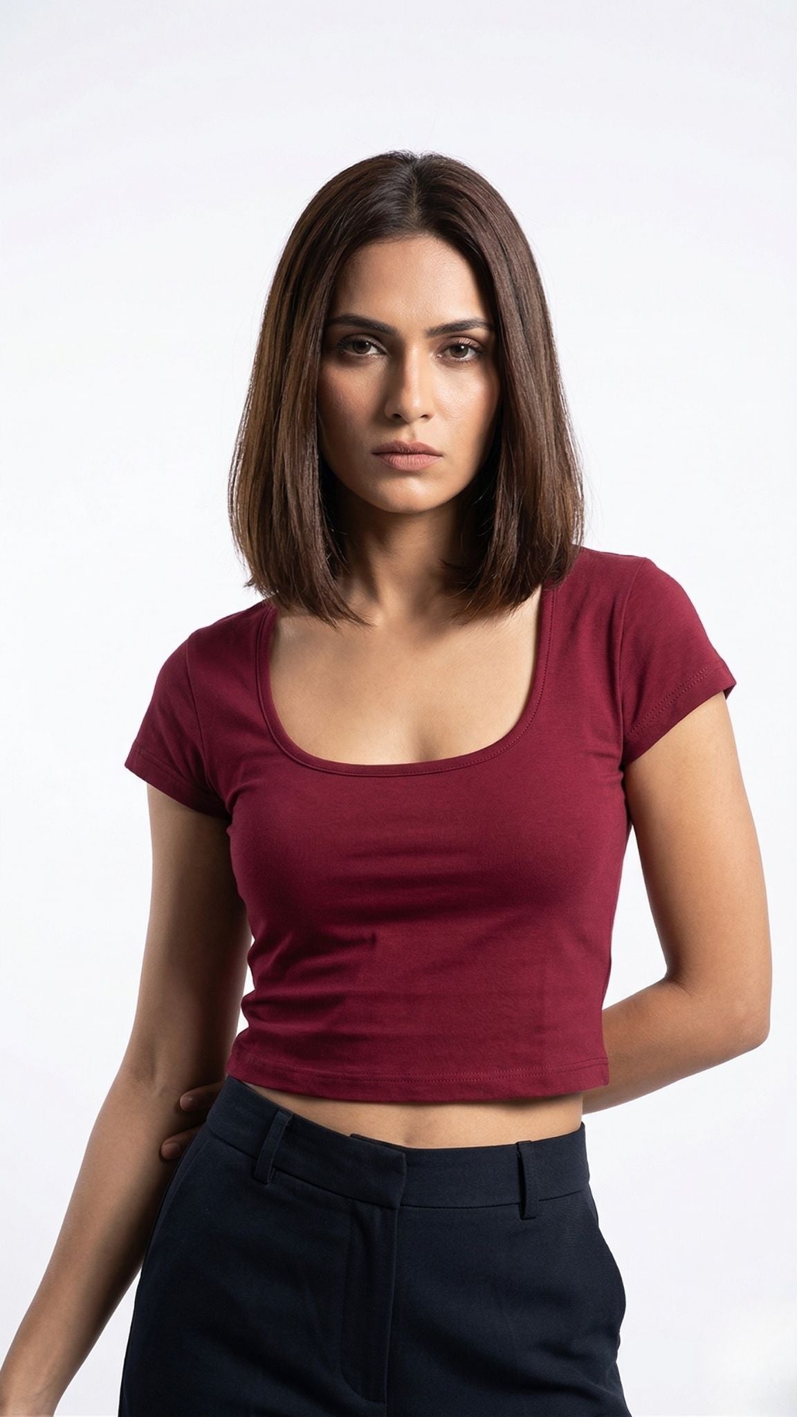 SLIMFIT CASUAL CROP TOP