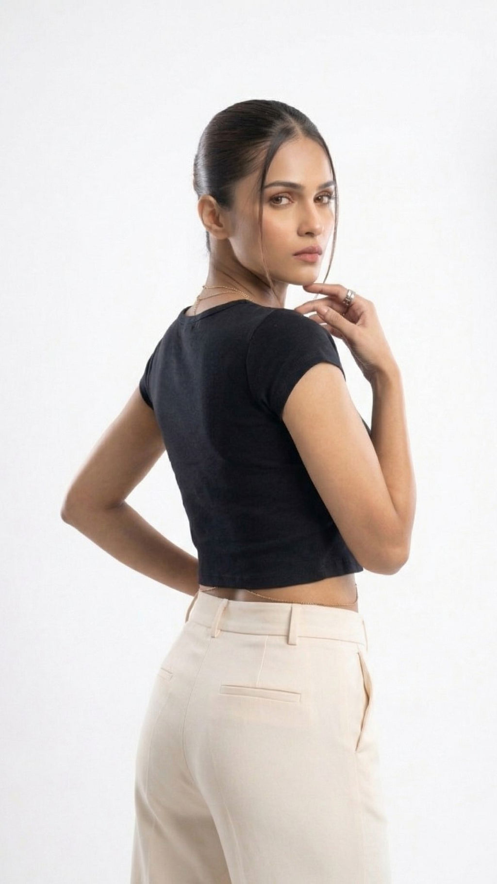 SLIMFIT CASUAL CROP TOP