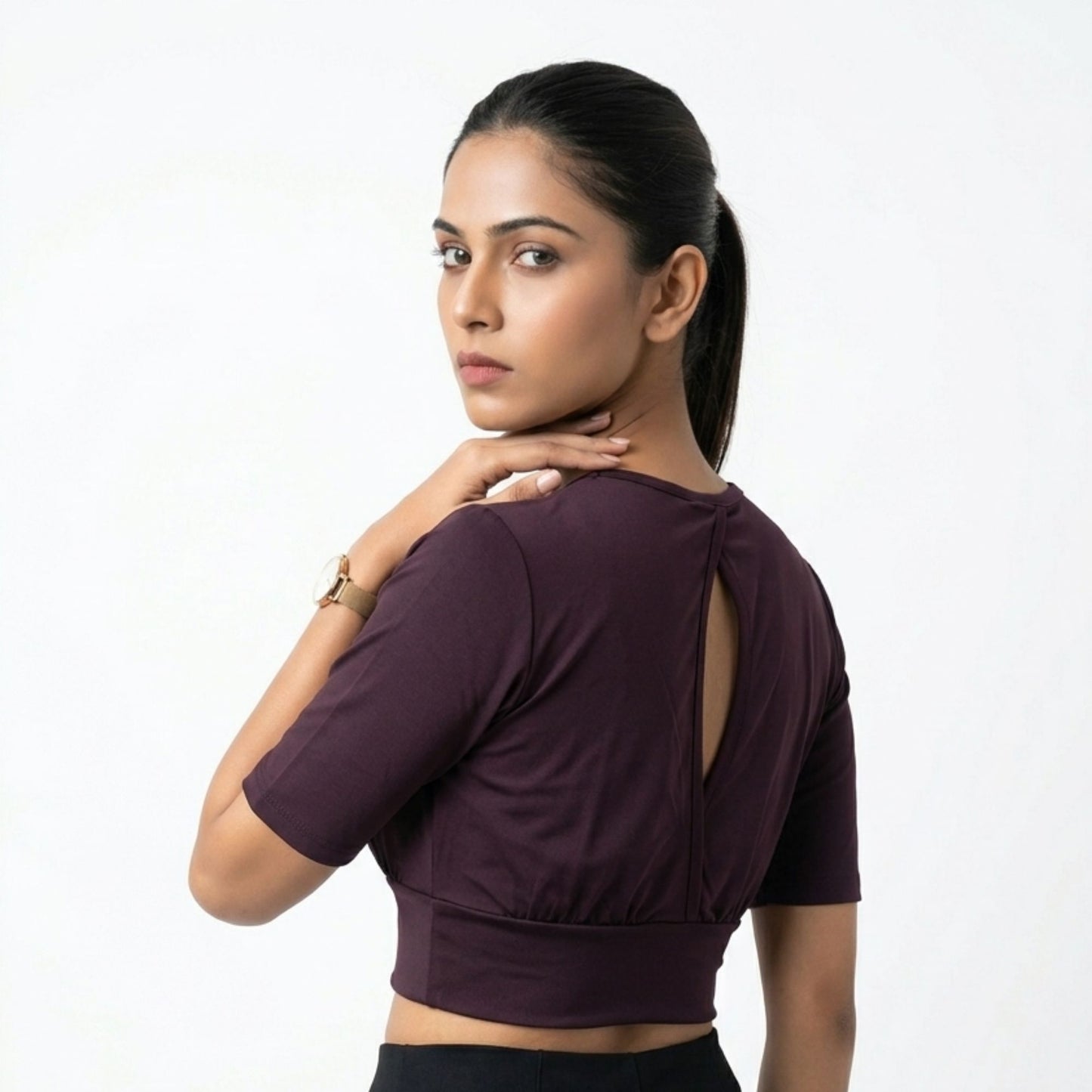 NOIR CURVE CROP TOP