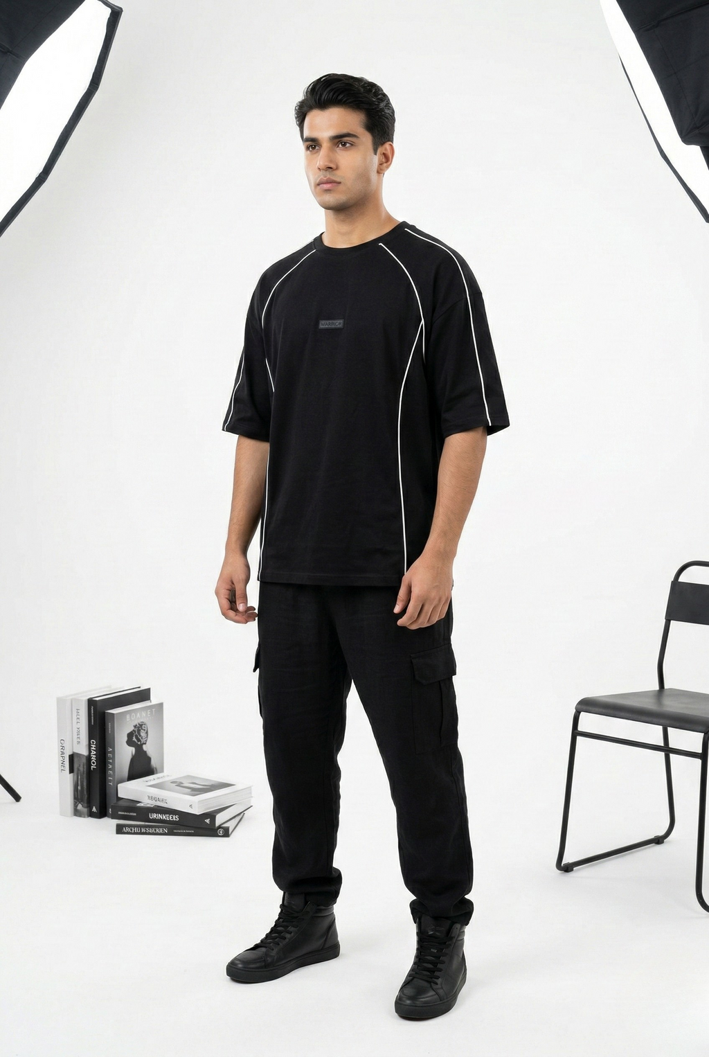 THE LINEAR PANEL OVERSIZED TEE