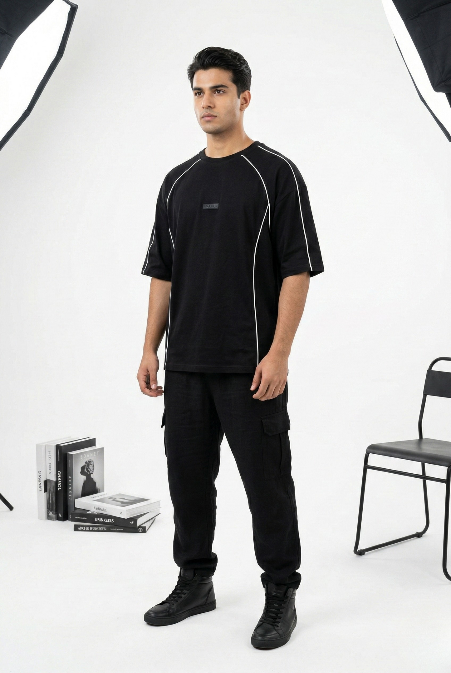 THE LINEAR PANEL OVERSIZED TEE