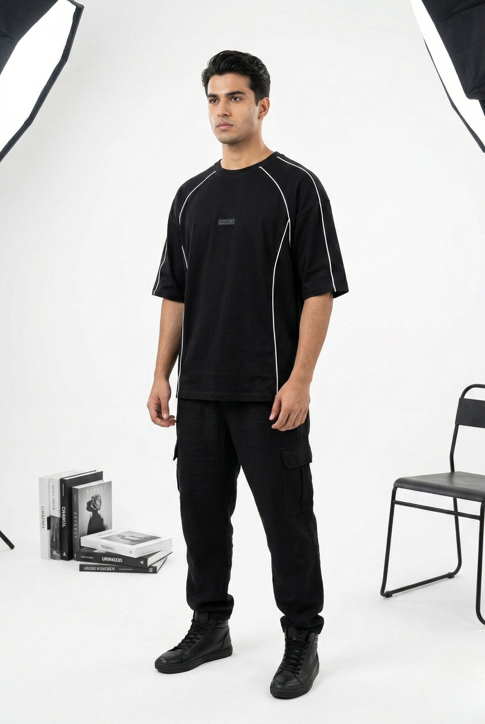 THE LINEAR PANEL OVERSIZED TEE