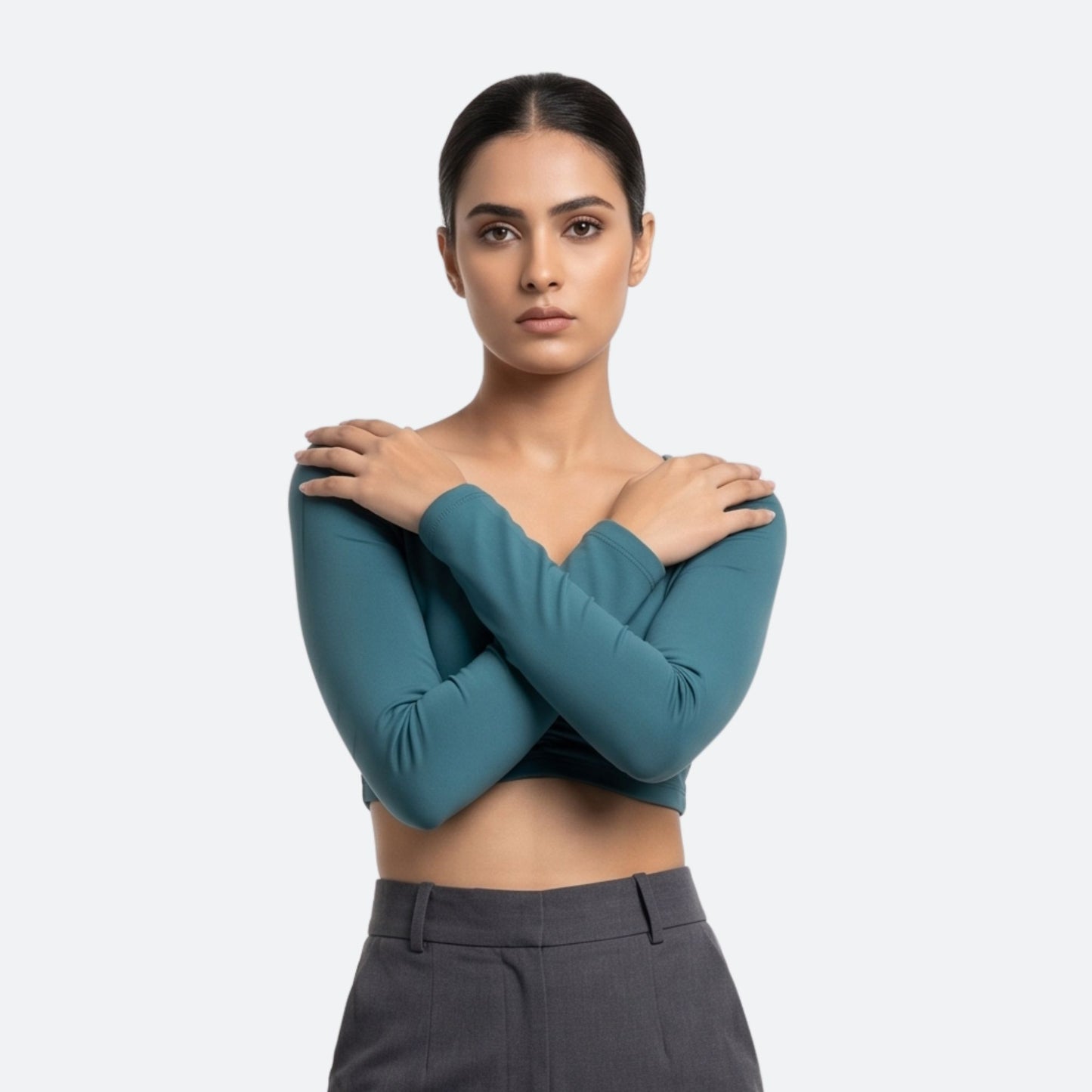 LINEAR RUCHE LONG-SLEEVE CROP TOP