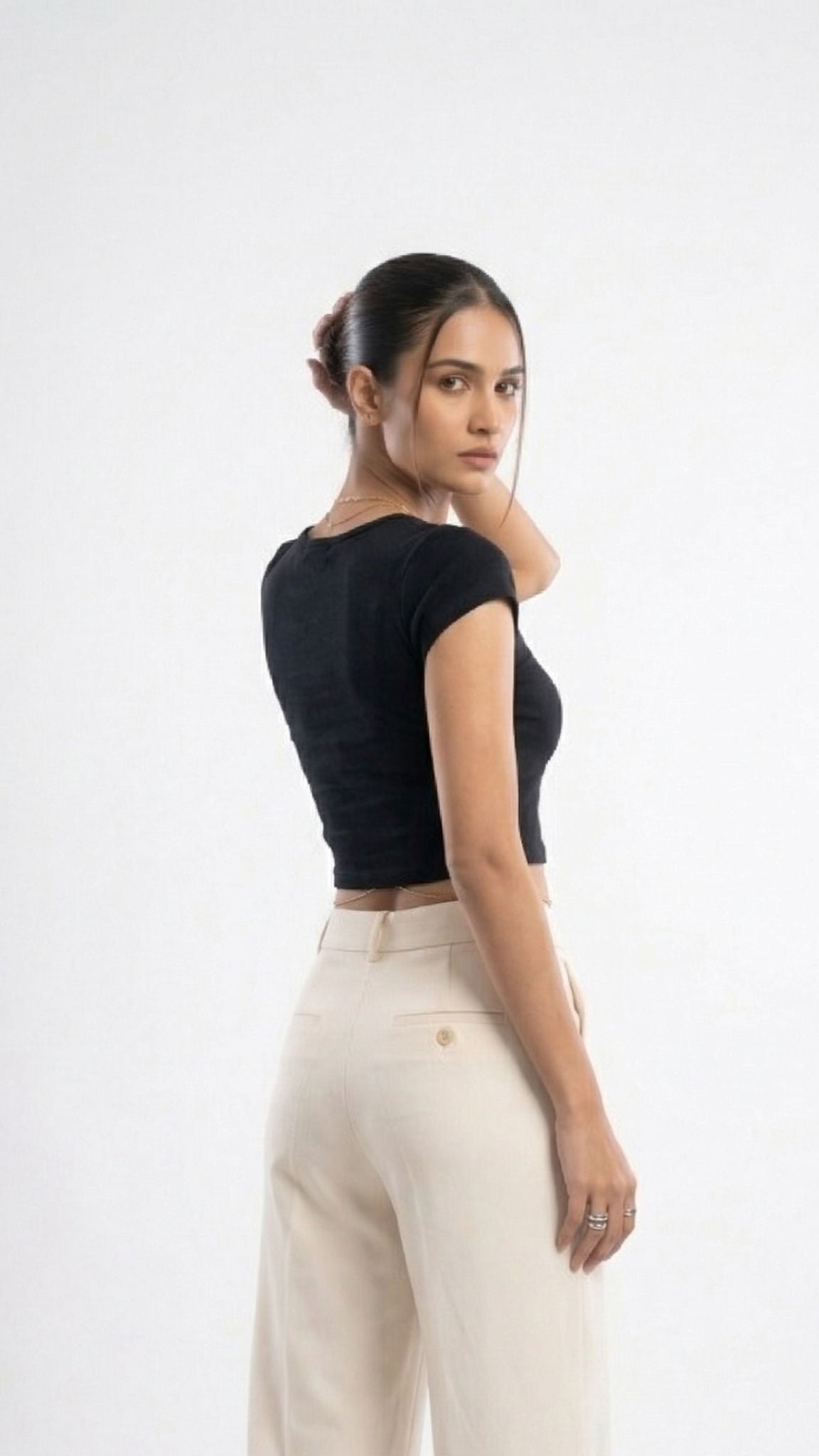 SLIMFIT CASUAL CROP TOP