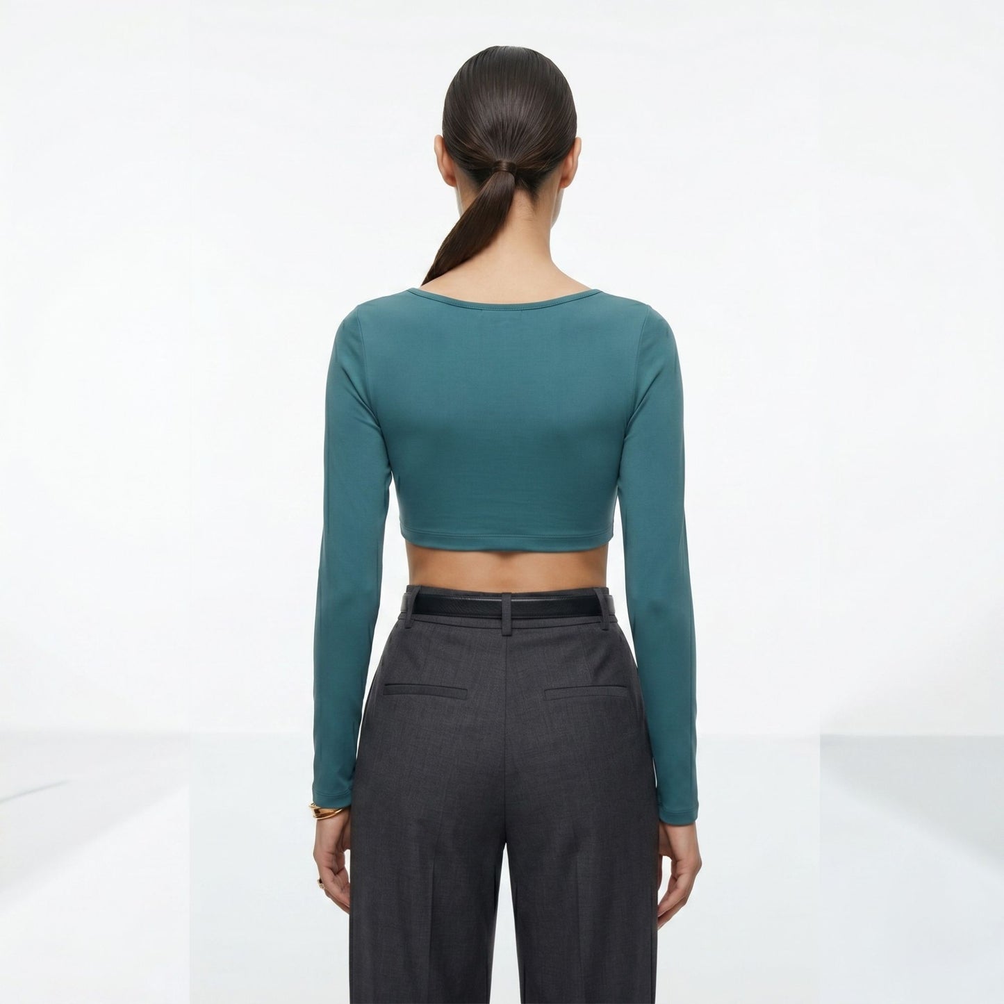 LINEAR RUCHE LONG-SLEEVE CROP TOP