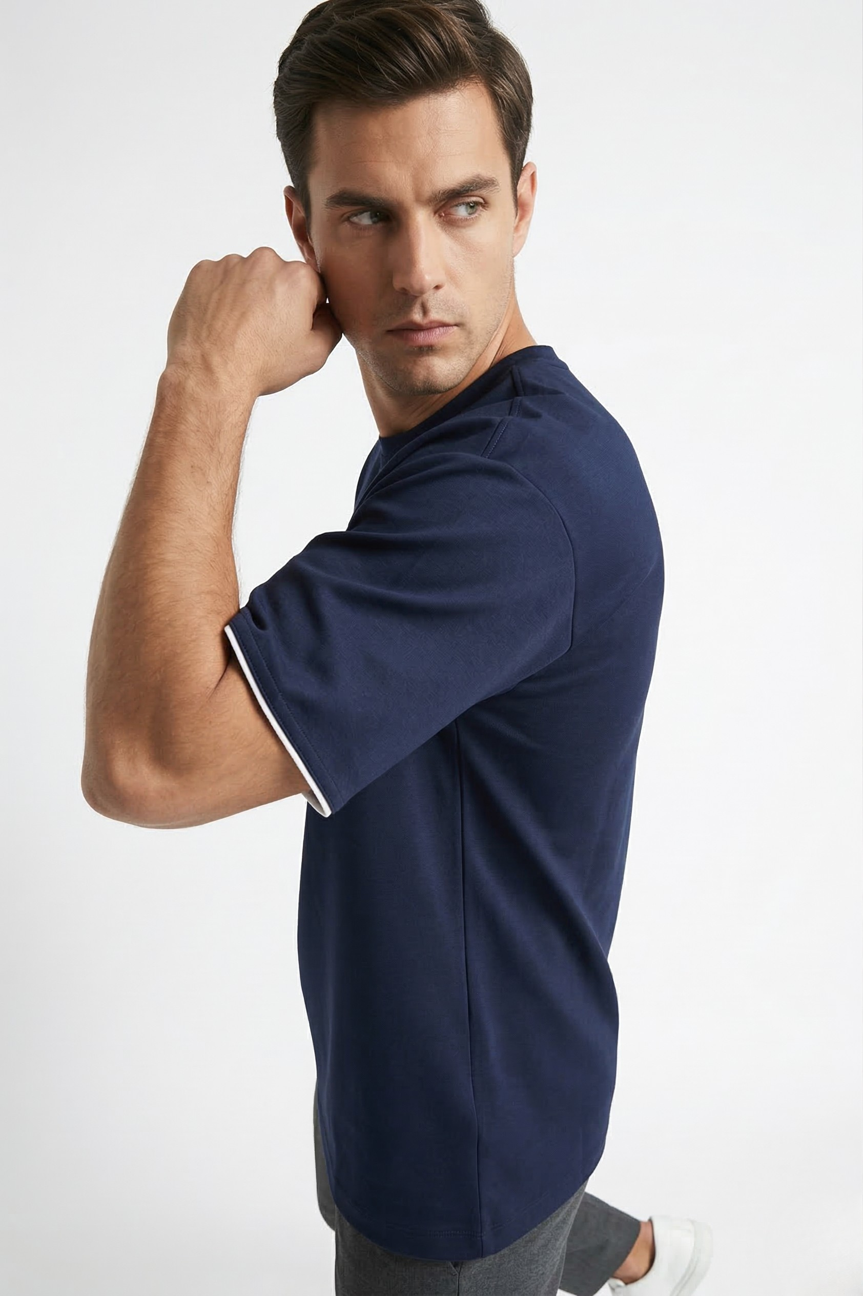 MIDNIGHT MANDARIN ROUND NECK T-SHIRT