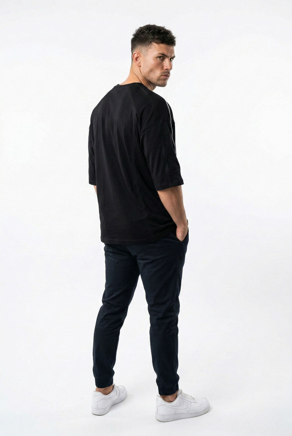 THE LINEAR PANEL OVERSIZED TEE