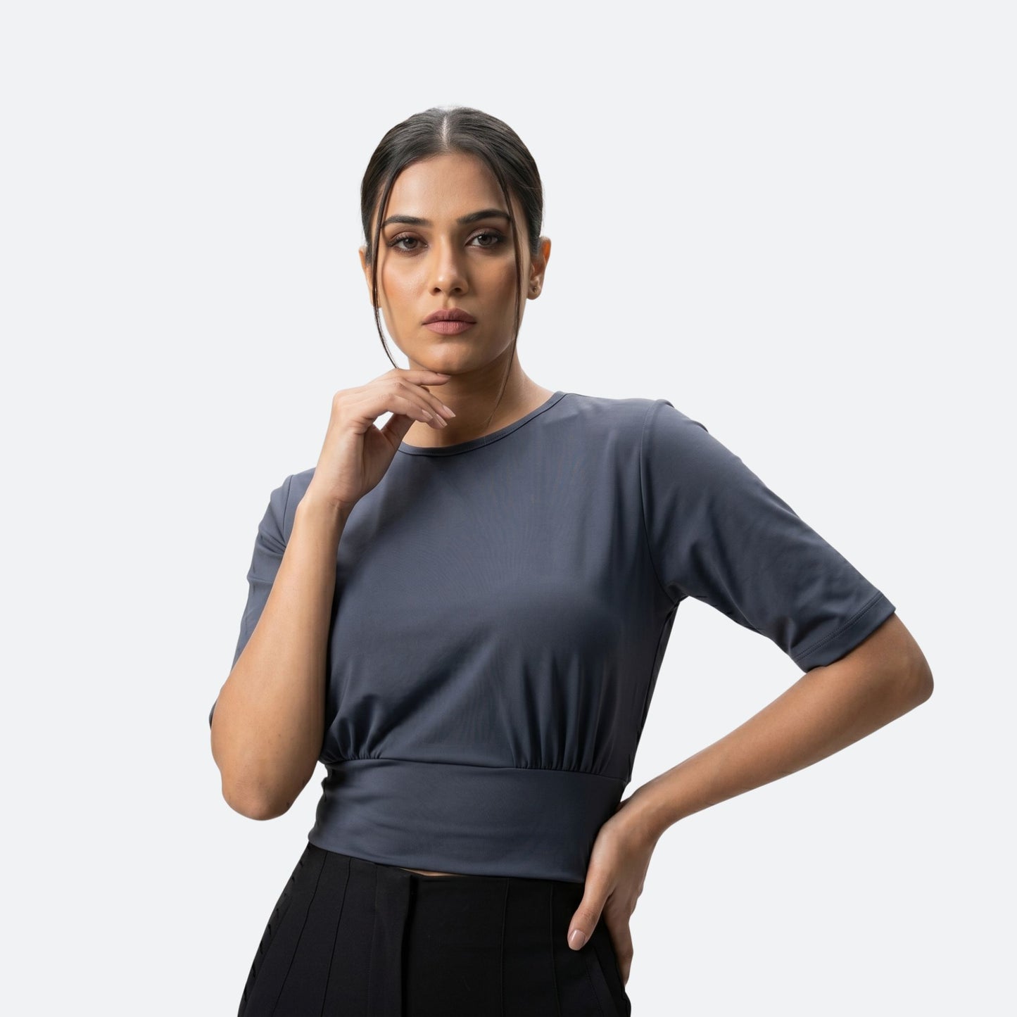 NOIR CURVE CROP TOP