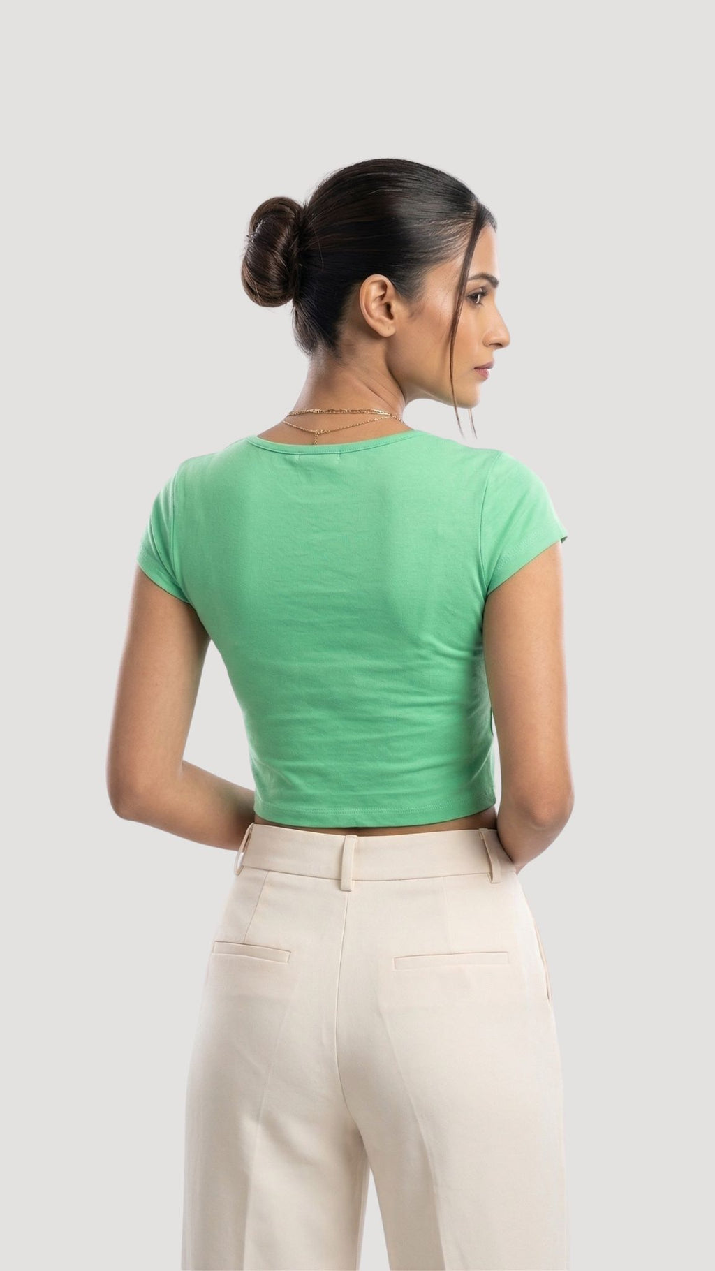 SLIMFIT CASUAL CROP TOP