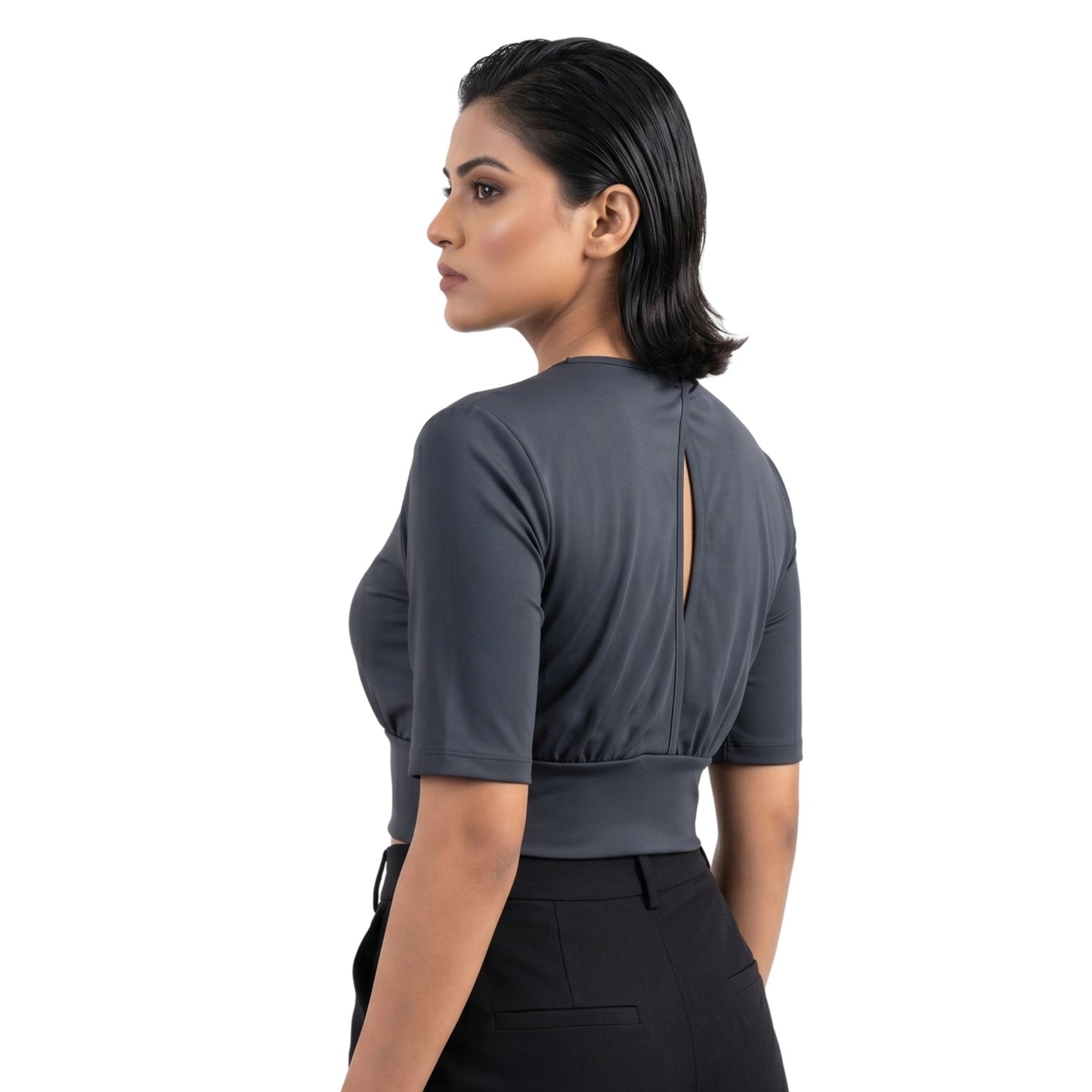 NOIR CURVE CROP TOP