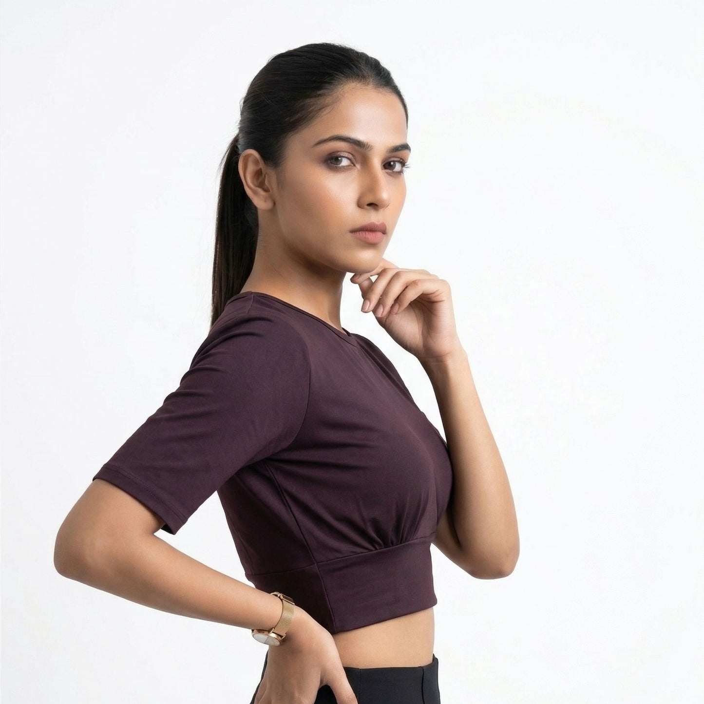 NOIR CURVE CROP TOP