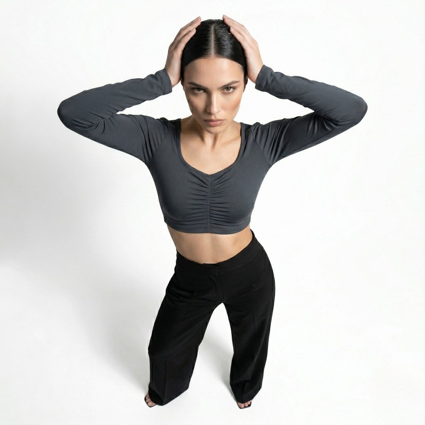 LINEAR RUCHE LONG-SLEEVE CROP TOP
