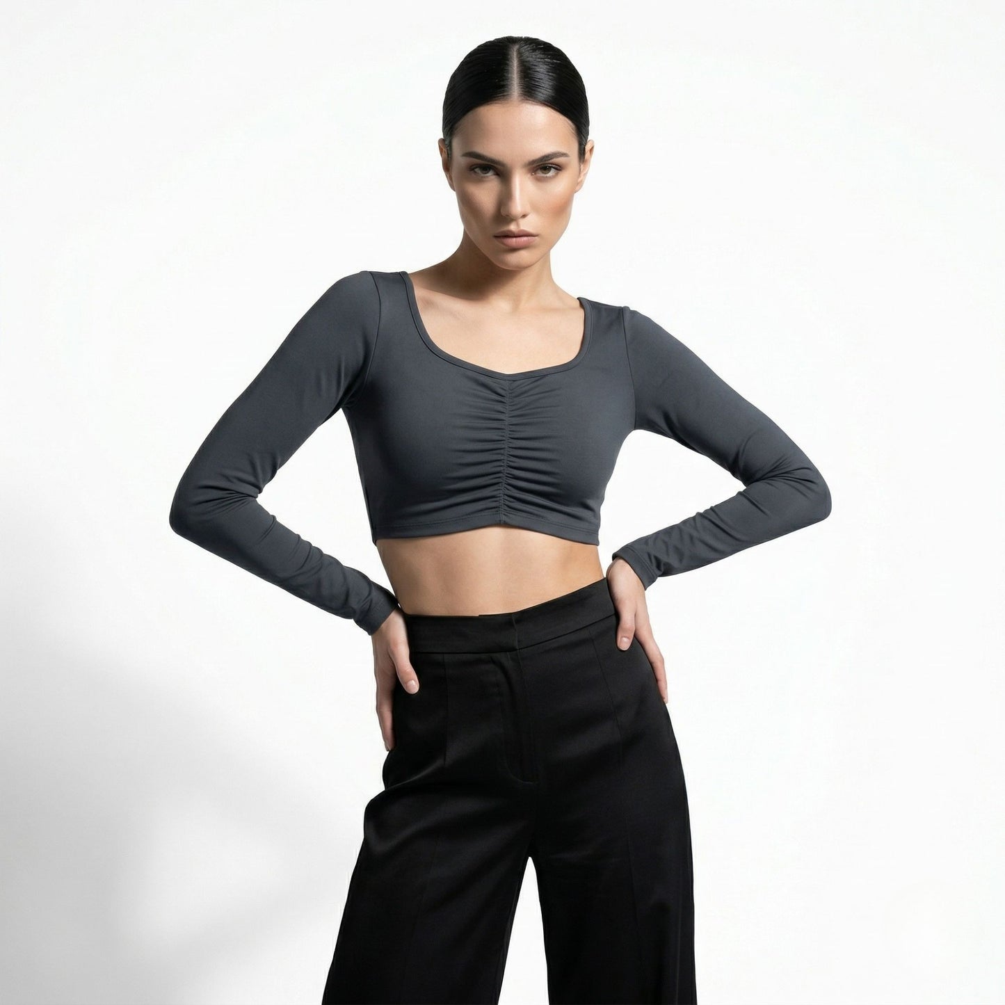 LINEAR RUCHE LONG-SLEEVE CROP TOP