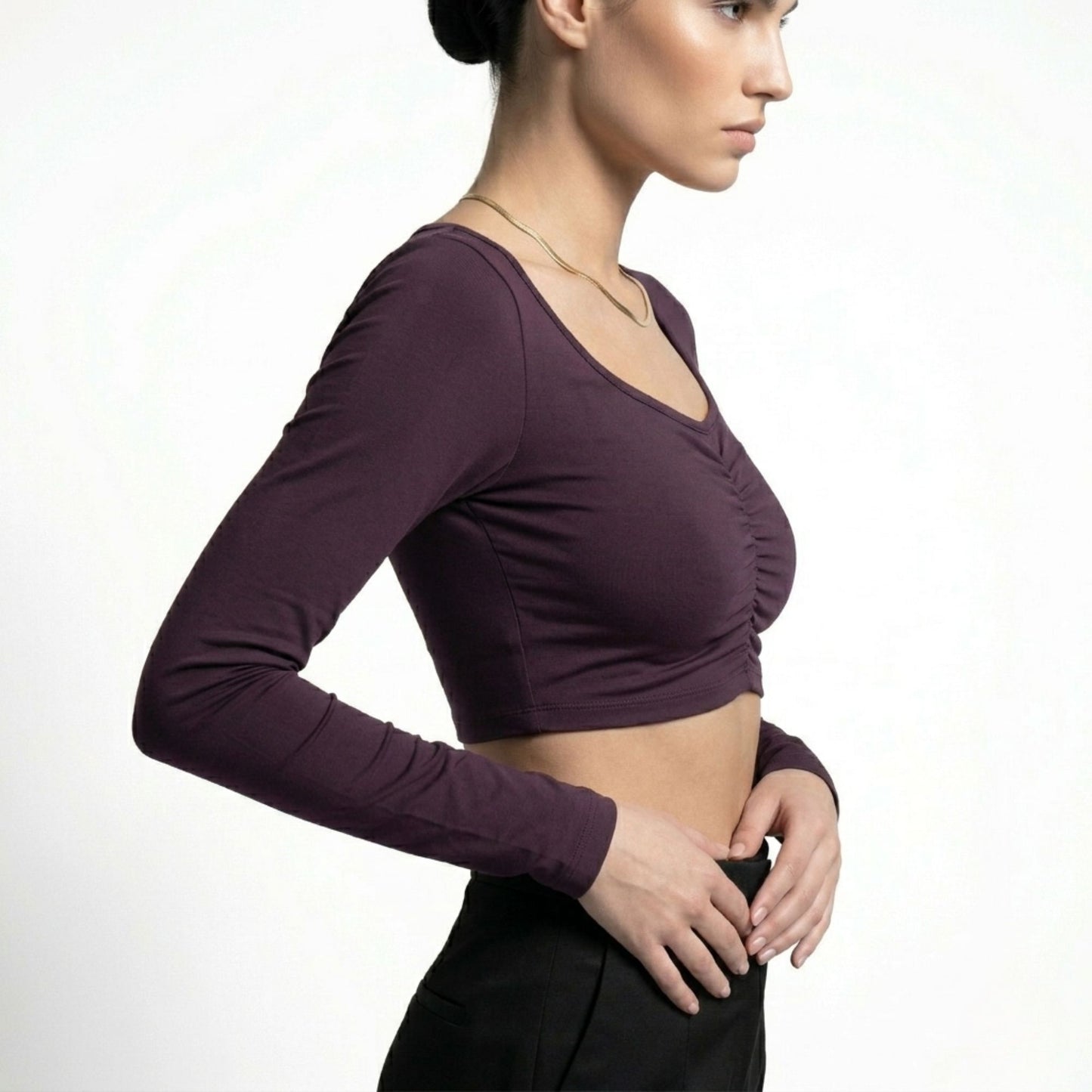 LINEAR RUCHE LONG-SLEEVE CROP TOP
