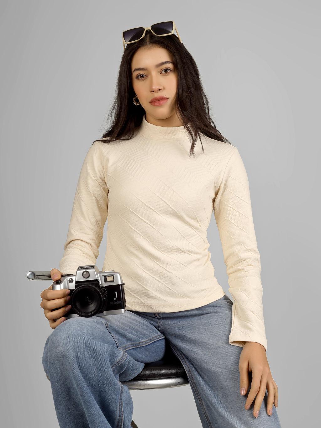 TEXTURED MOCK-NECK TOP