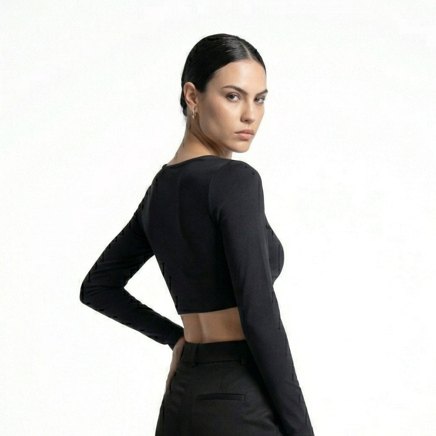 LINEAR RUCHE LONG-SLEEVE CROP TOP