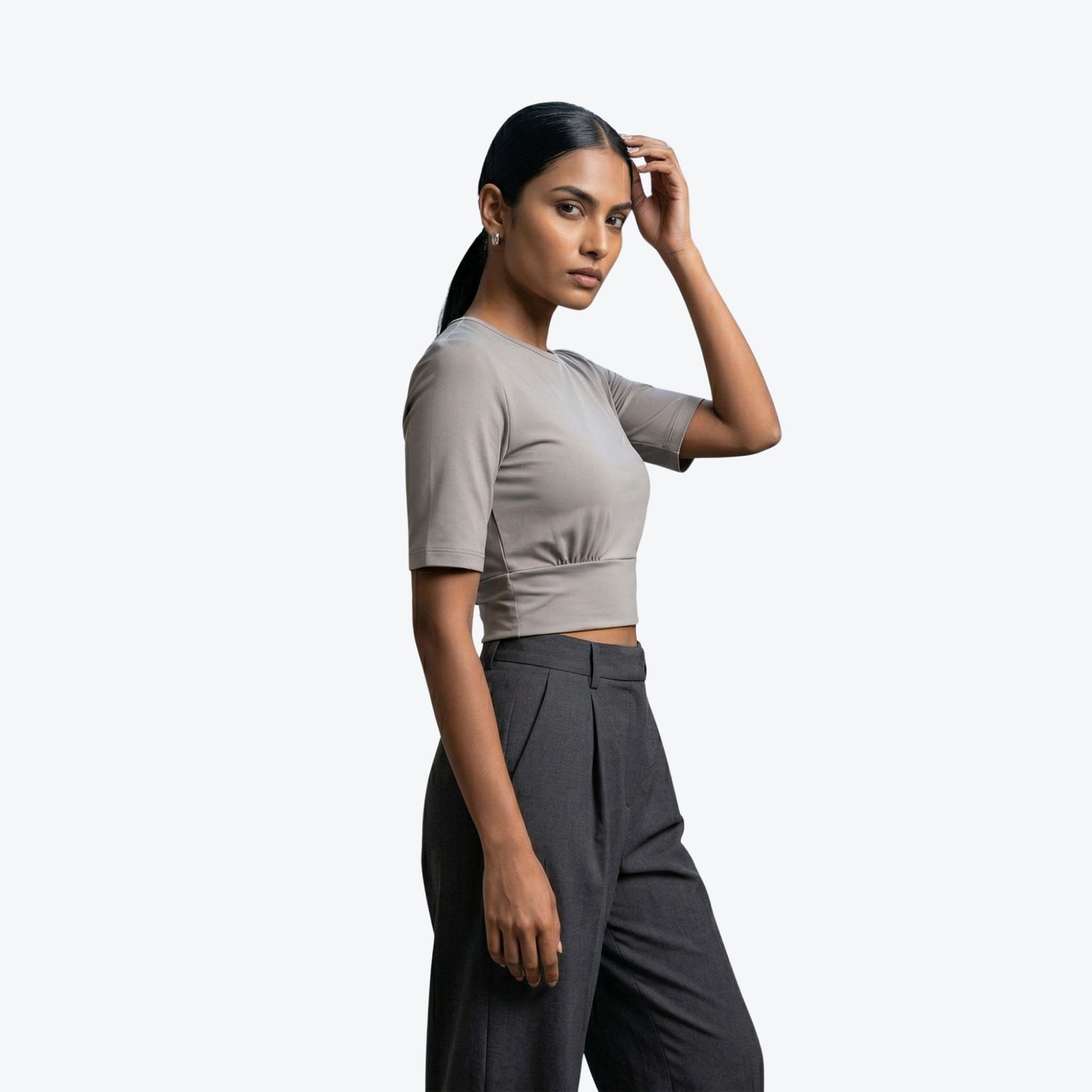 NOIR CURVE CROP TOP