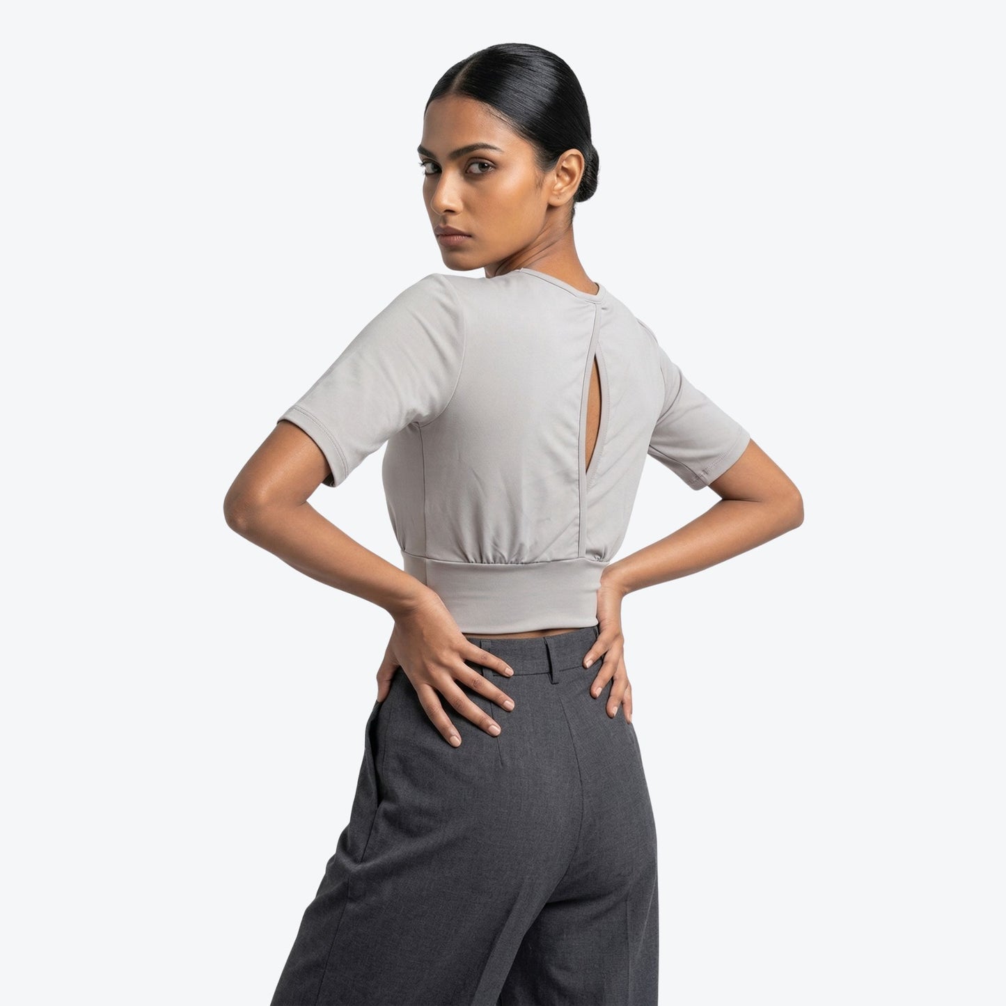 NOIR CURVE CROP TOP