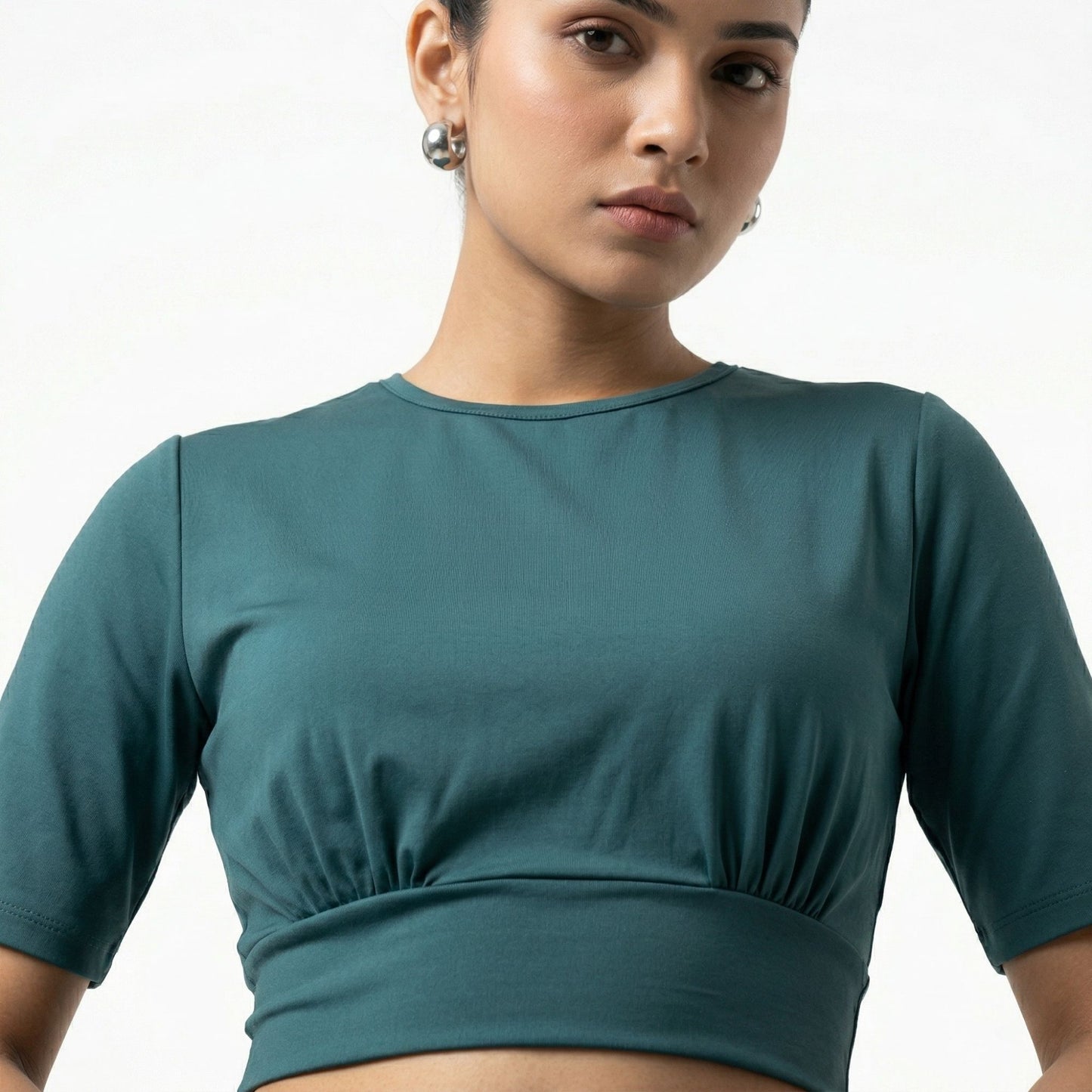 NOIR CURVE CROP TOP