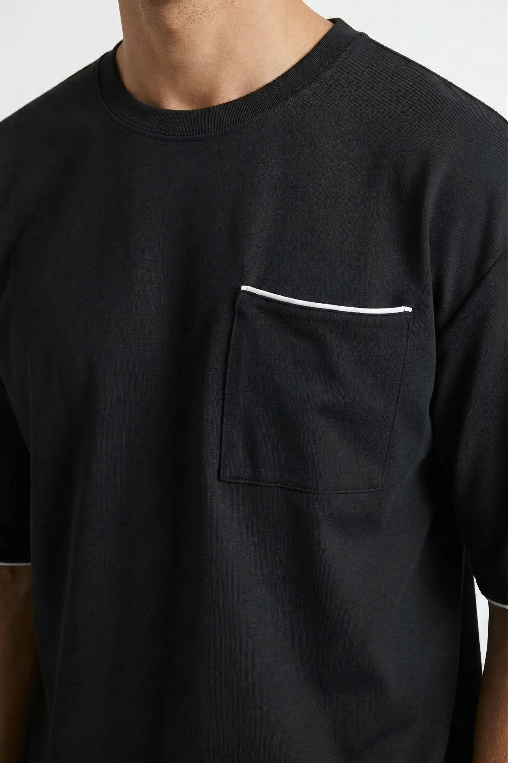 MIDNIGHT MANDARIN ROUND NECK T-SHIRT